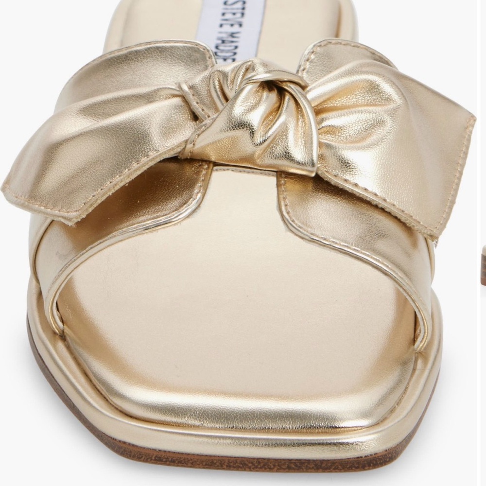 BNWT gold Steve Madden sandals - Picture 3 of 5